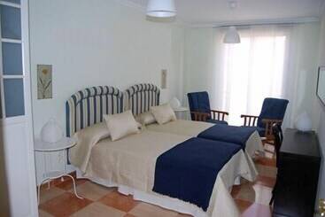 펜션 Pensión Encarna Vargas