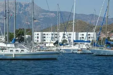 Aparthotel Le Residenze Del Porto