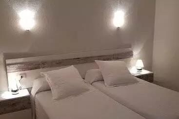 ホテル Hostal Ondina