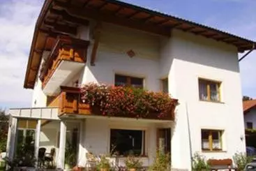 ペンション Komfortzimmer Widauer