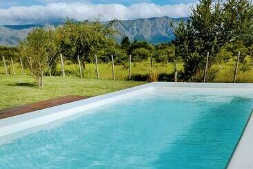 호스텔 La Catalina Suites De Campo