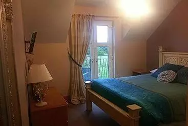 Pensió Crockatinney Guest House