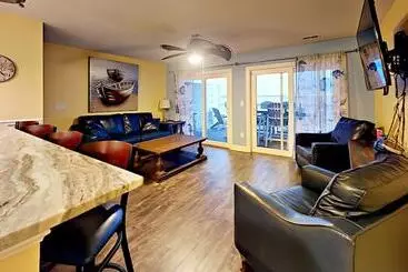 アパートホテル Put In Bay Condos