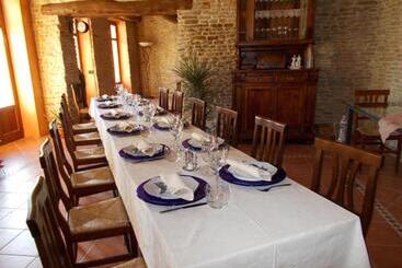 בית מלון כפרי Agriturismo Ercolana