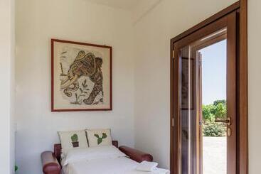 בית מלון כפרי Tenutayala   Residenza Agrituristica