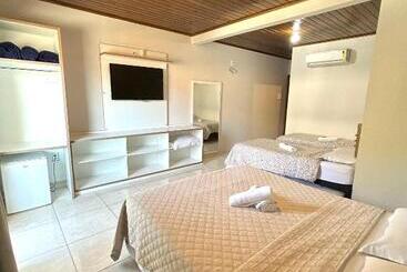 פנסיון Pousada Rosália