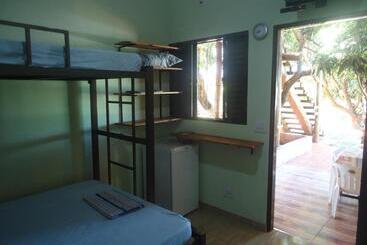 Pension (Hôtel basse catégorie) Pousada Menina Moça