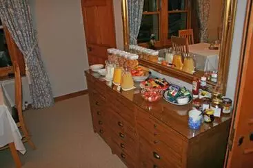 Pension West Acre House