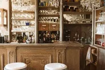 Aamiaismajoitus (B&B) Le Petit Chateau