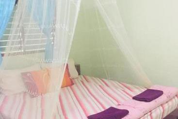 פנסיון Plaifon & Tonnaw House