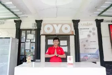 Hotel Oyo 668 Lovina Inn