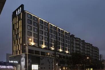 Otel Haikou S Inn