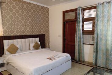 پانسیون Winsome Residency