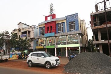 Hotel Oyo 27644 Cozycom