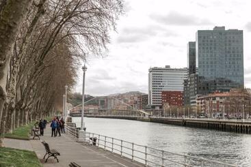 پانسیون Pensión H30 Bilbao