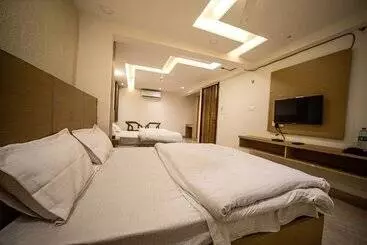 Pension Wowstayz Hotel Orange Regency