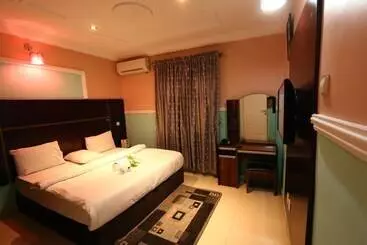 St Hotel Apartment