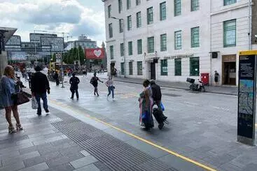 Majatalo London City View