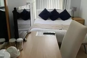 پانسیون The Corner Rooms