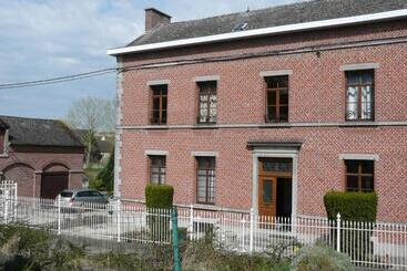 ベッドアンドブレックファースト Au Crapaud Charmant