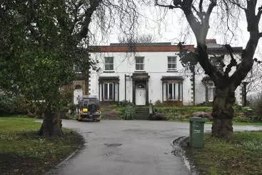 Bed and Breakfast Heath House