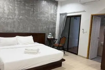 Hotel The Sense