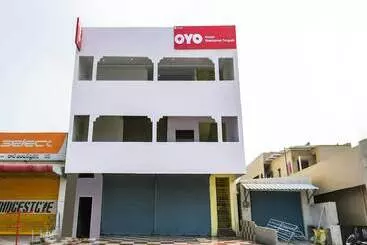 Oyo 27936 Hotel Welcome Tirupati
