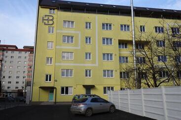 ベッドアンドブレックファースト Hb Brilliant