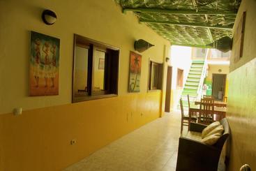 هتل آپارتمان Residencial Pedonal