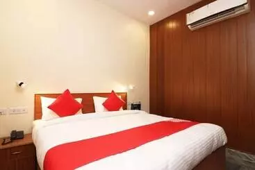 Super Hotel O Meerut International