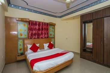 Hotell Oyo 23046 New Aishwarya Comforts