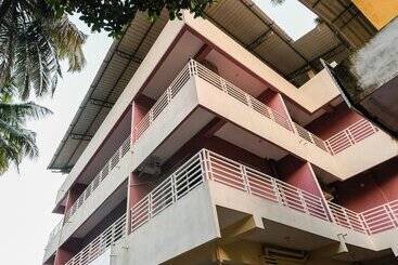 בית מלון כפרי Oyo 23999 Samruddhi Lodge