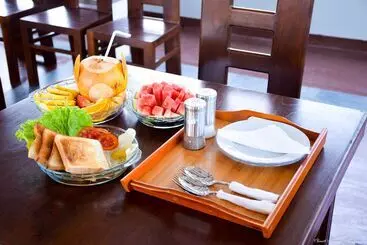 Hotel Tenasi Beach Resort
