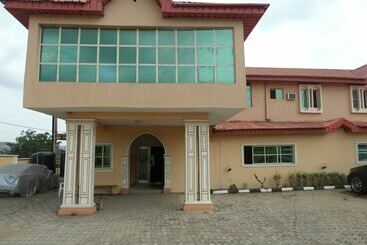 Turaki Palace Hotel Abeokuta