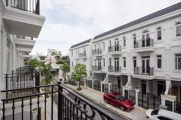 پانسیون Maison Thi Apartment