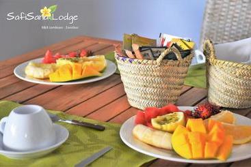 ベッドアンドブレックファースト Safisana Lodge