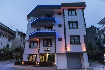 هتل آپارتمان Nazar Suite Apart