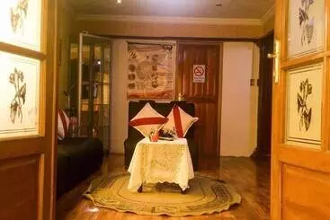 Belmont B&b