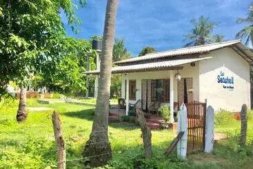 Hotel Sai Seashell Rest Inn Nilaveli