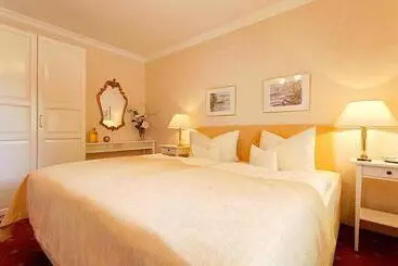 Otel Am Rehberg Garni