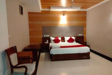 ホテル Jyothis Regency