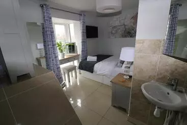 Pensió Riverside Rooms