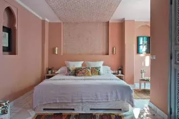 Riad Hel Lo