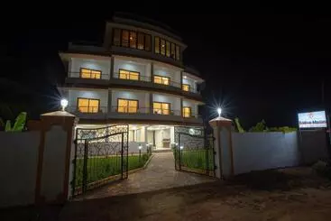 Bed and Breakfast Tridiva Morjim 160 Meters To Morjim Beach