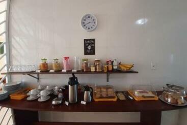 住宿加早餐  Pousada Vitória