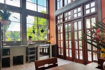 هتل آپارتمان Secret Cottage Granada Nicaragua