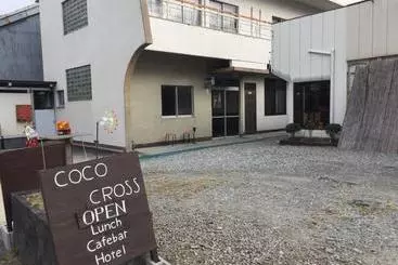 Hotel Cafe Bar &  Coco Cross