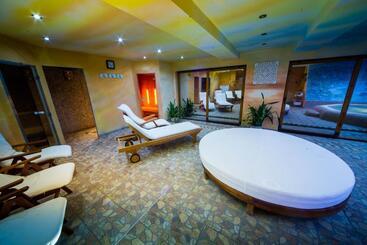 אתר נופש Chalets Ceder 1