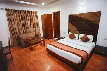 Hari S Court Inns & Hotels