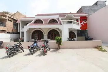 Hôtel Oyo 12180 Surya Prayagam